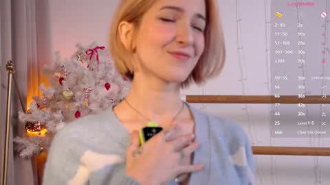 Snapshot of kisskiss_muah chatting on December 2024 01:55:01 PM Kate  online show from December 2024 01:55:01 PM