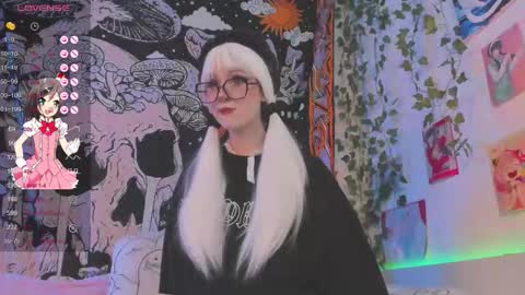 Kissthasky online show from October 2025 07:02:02 PM