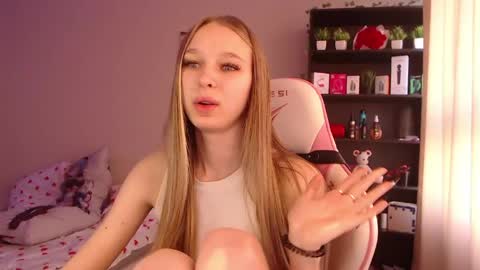 kitsuneyX online show from May 2026 12:28:02 AM