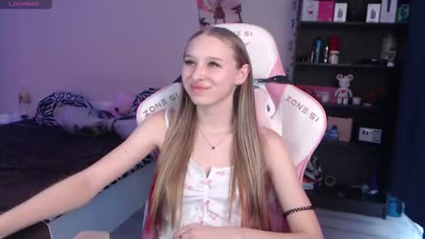 Snapshot of kitsuneyx chatting on June 2026 05:12:01 AM kitsuneyX online show from June 2026 05:12:01 AM
