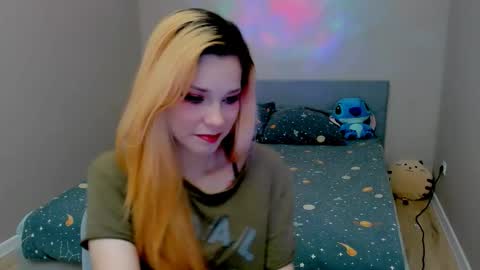 Snapshot of kitten_alisa chatting on October 2025 06:15:02 PM Alissa online show from October 2025 06:15:02 PM