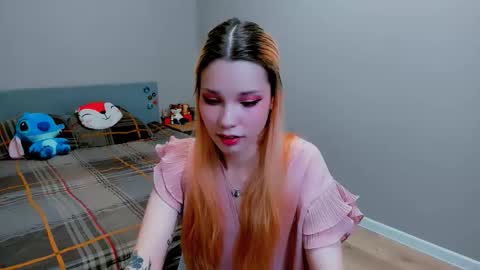 Snapshot of kitten_alisa chatting on October 2025 06:49:01 PM Alissa online show from October 2025 06:49:01 PM