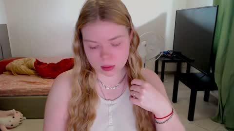 Snapshot of kitten_jenny01 chatting on May 2026 12:13:02 PM Jennyblonde and Emmabrunette online show from May 2026 12:13:02 PM