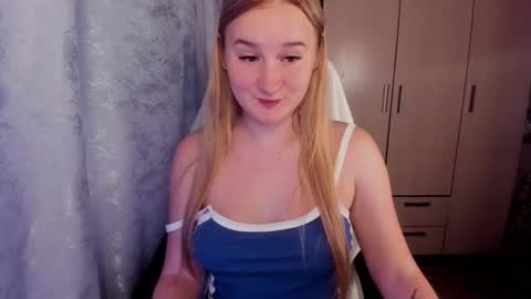 kitten_sun online show from September 2025 02:06:02 AM