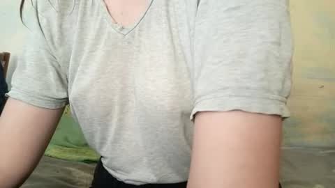 Snapshot of kittie_creme chatting on August 2026 10:03:01 AM Kittie Creme online show from August 2026 10:03:01 AM