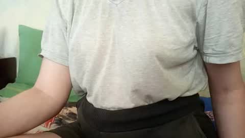 Snapshot of kittie_creme chatting on August 2026 10:18:01 AM Kittie Creme online show from August 2026 10:18:01 AM