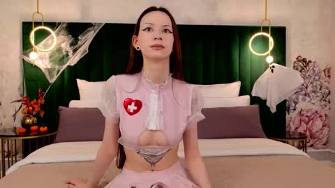 Kitti online show from October 2025 03:12:01 PM