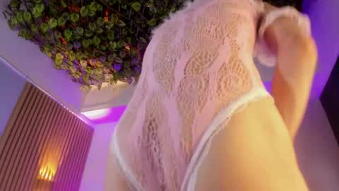 Snapshot of kitty__bunny chatting on May 2026 12:00:01 PM kitty__bunny online show from May 2026 12:00:01 PM