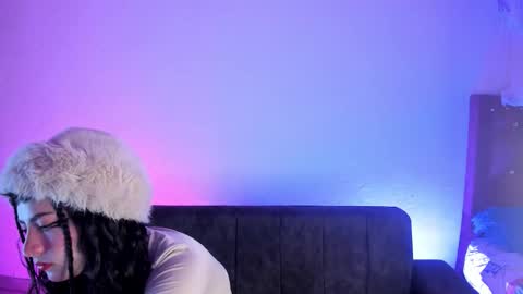 kitty__chs online show from October 2025 12:37:02 PM