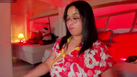 Snapshot of kitty__rouse chatting on May 2026 07:49:02 AM Kitty online show from May 2026 07:49:02 AM