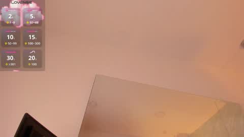 Snapshot of kitty__rouse chatting on May 2026 06:43:01 AM Kitty online show from May 2026 06:43:01 AM
