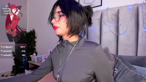 Camila online show from January 2025 08:43:01 AM