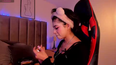 Camila online show from February 2025 02:45:01 AM