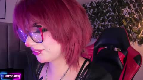 Camila online show from September 2025 02:45:01 AM