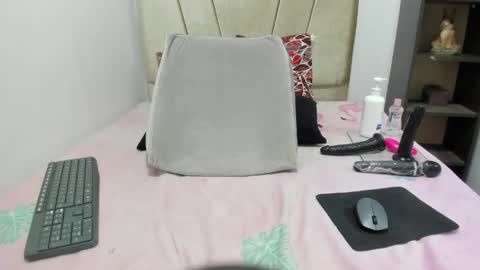 Snapshot of kitty_hot_sex_ chatting on May 2026 12:16:01 AM kitty_hot_sex_ online show from May 2026 12:16:01 AM