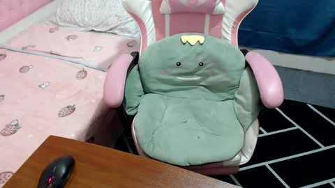 Kate online show from December 2024 05:00:02 PM