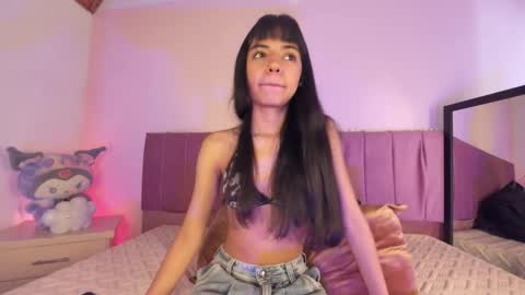 kitty_kryss online show from October 2025 02:18:01 PM