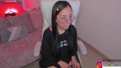 Snapshot of kitty_patitas_suavess chatting on April 2026 02:38:02 AM Kitty online show from April 2026 02:38:02 AM