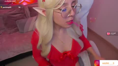 Snapshot of kitty_patitas_suavess chatting on May 2026 02:42:01 AM Kitty online show from May 2026 02:42:01 AM