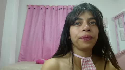 Snapshot of kitty_seducction chatting on May 2026 01:44:01 AM Aleja online show from May 2026 01:44:01 AM