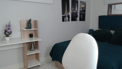 kitty online show from February 2026 06:57:01 PM