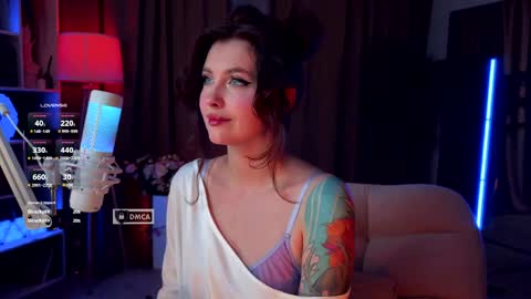 KittyBay  online show from April 2026 09:15:01 PM