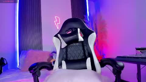 kitty online show from July 2026 11:02:02 PM