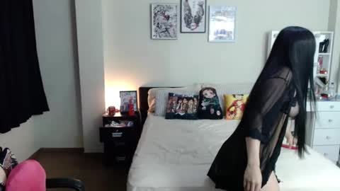 Isabel online show from February 2025 08:34:02 PM