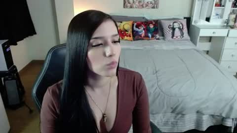 Snapshot of kittykat18x chatting on June 2026 05:16:02 AM Isabel online show from June 2026 05:16:02 AM