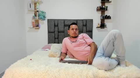 Snapshot of kittymaxsteel__ chatting on March 2025 02:04:01 AM kittymaxsteel__ online show from March 2025 02:04:01 AM