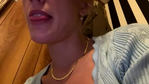 Snapshot of kittypurrrrry chatting on July 2026 11:24:02 AM kittypurrrrry online show from July 2026 11:24:02 AM