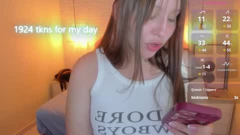 Snapshot of kittytimberlake chatting on February 2025 05:48:02 PM K I T T Y online show from February 2025 05:48:02 PM