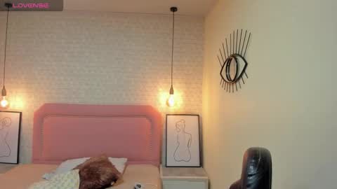 Snapshot of kittytimberlake chatting on October 2025 12:06:01 PM K I T T Y online show from October 2025 12:06:01 PM