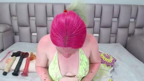kittywhiteass online show from October 2025 10:10:02 PM