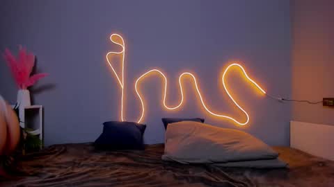 Rina online show from November 2025 02:00:01 AM