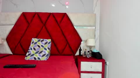 Luisa y Jairo online show from June 2026 12:06:01 PM