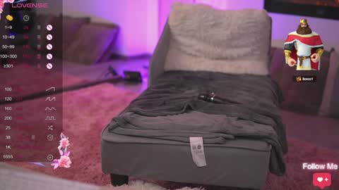 Erika online show from January 2025 07:08:01 PM