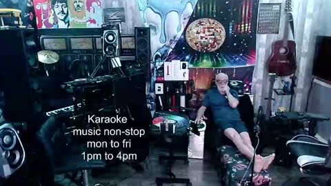 kiveuxmakeu online show from December 2025 06:43:02 AM