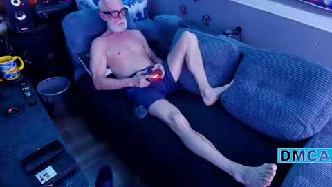 kiveuxmakeu online show from June 2026 03:07:02 AM