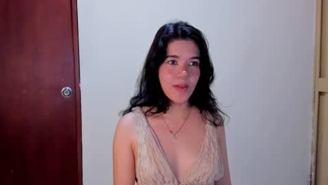 Snapshot of kiwi_mmm chatting on January 2025 11:08:01 PM kiwi_mmm online show from January 2025 11:08:01 PM