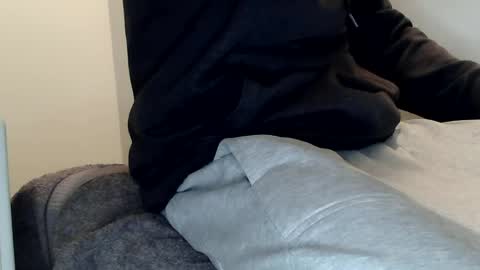 kiwibulge123 online show from June 2026 09:39:01 PM