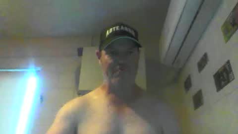 Snapshot of kiwiguy19773 chatting on December 2024 05:48:01 AM kiwiguy19773 online show from December 2024 05:48:01 AM