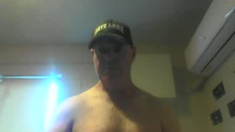Snapshot of kiwiguy19773 chatting on January 2025 06:26:01 AM kiwiguy19773 online show from January 2025 06:26:01 AM
