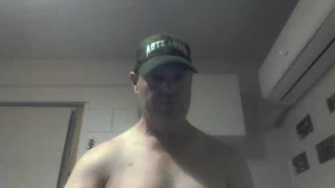 Snapshot of kiwiguy19773 chatting on January 2025 09:24:01 AM kiwiguy19773 online show from January 2025 09:24:01 AM