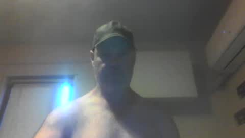 kiwiguy19773 online show from December 2025 06:29:02 AM