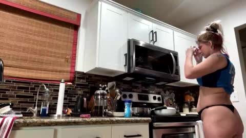 Snapshot of kkayla132 chatting on December 2025 08:26:02 PM kkayla132 online show from December 2025 08:26:02 PM