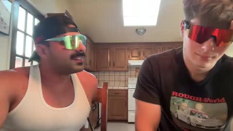 Snapshot of klakes chatting on July 2026 03:20:02 AM BarbellBoys online show from July 2026 03:20:02 AM