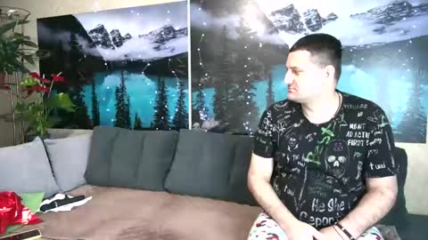 Kleosnow online show from February 2025 10:02:01 AM