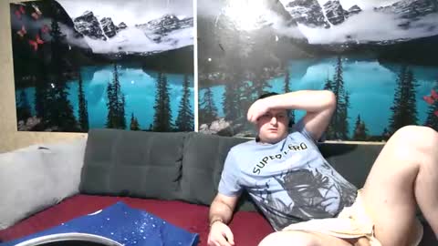 Kleosnow online show from March 2026 07:51:02 PM