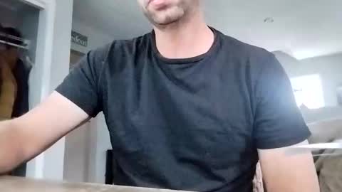 Snapshot of klingbean chatting on November 2025 04:07:02 PM klingbean online show from November 2025 04:07:02 PM